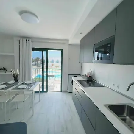 El Encanto Con Vista A La Piscina (adults Only) Corralejo
