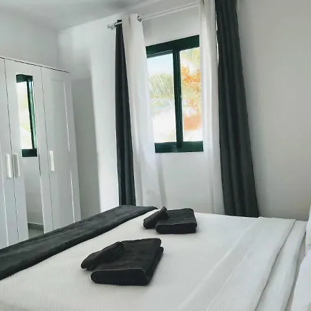 El Encanto Con Vista A La Piscina (adults Only) * Corralejo